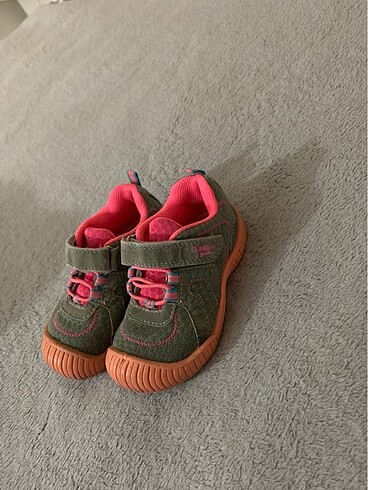 Carter?s OshKosh 26 (8M) kız çocuk spor ayakkabı