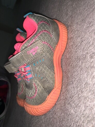 Zara Carter?s OshKosh 26 (8M) kız çocuk spor ayakkabı