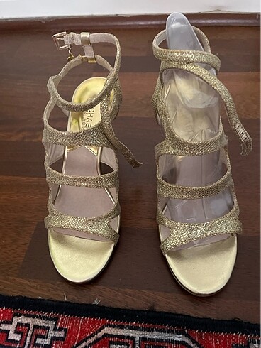 Michael Kors Stiletto