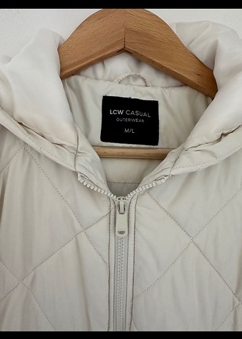 Kapüşonlu Beyaz Fermuarlı Kadın mont - Görsel 3