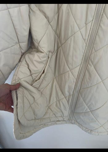 Kapüşonlu Beyaz Fermuarlı Kadın mont - Görsel 4