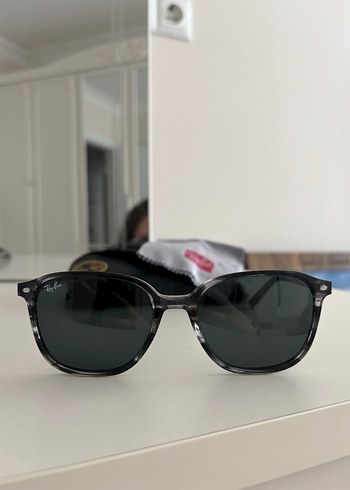 Ray-Ban Gri Klasik bay bayan Güneş Gözlüğü - Görsel 5