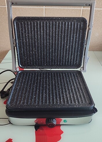 Tost makinesi