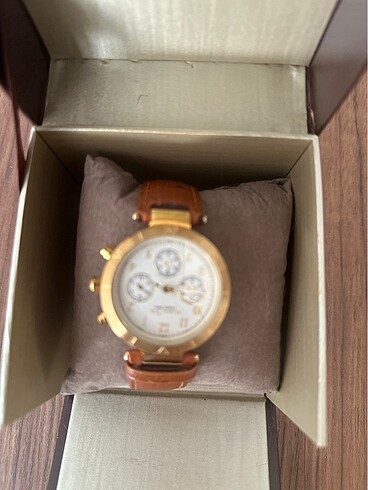 Beden Massimo Dutti saat