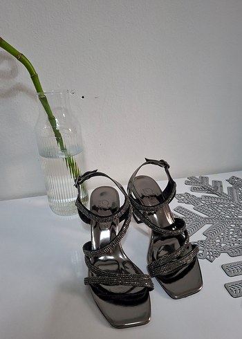 36 Beden Topuklu Ayakkabı