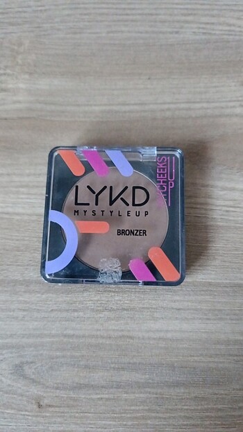 LYKD bronzer kontür 
