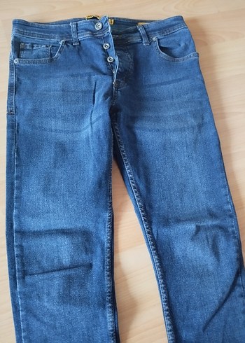 Düğmeli Mavi Erkek Denim Kot