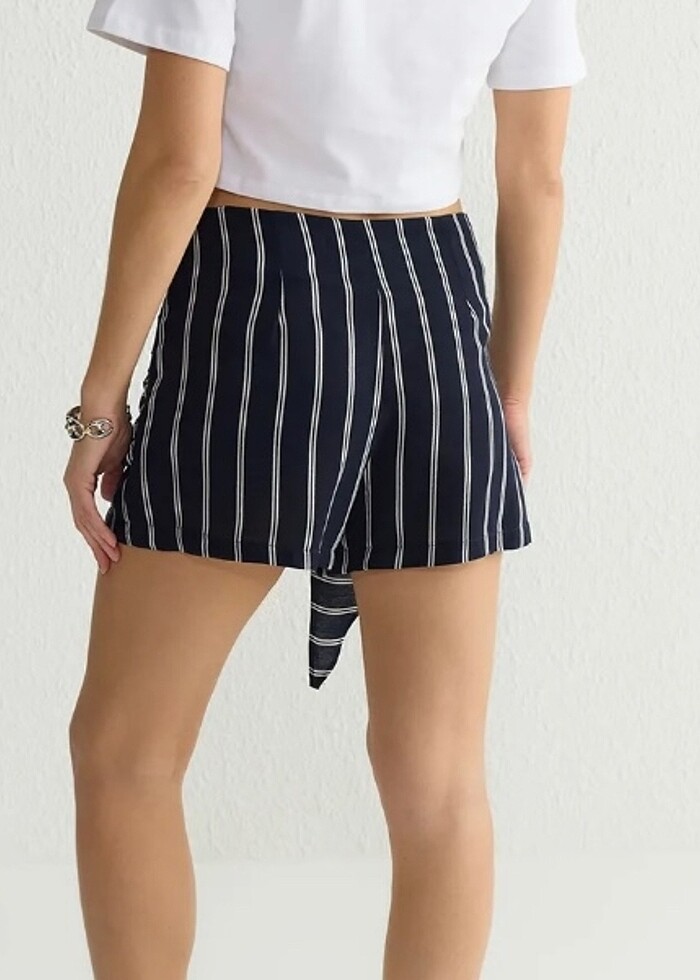 Şort etek bağlamalı - Görsel 2