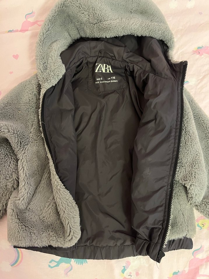 Kapüşonlu Gri Peluş Kız Ceketi - Görsel 2