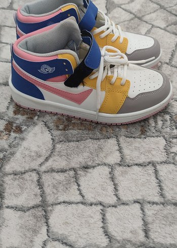 Kız Çocuk Çok Renkli Bağcıklı Spor Ayakkabı - Görsel 2