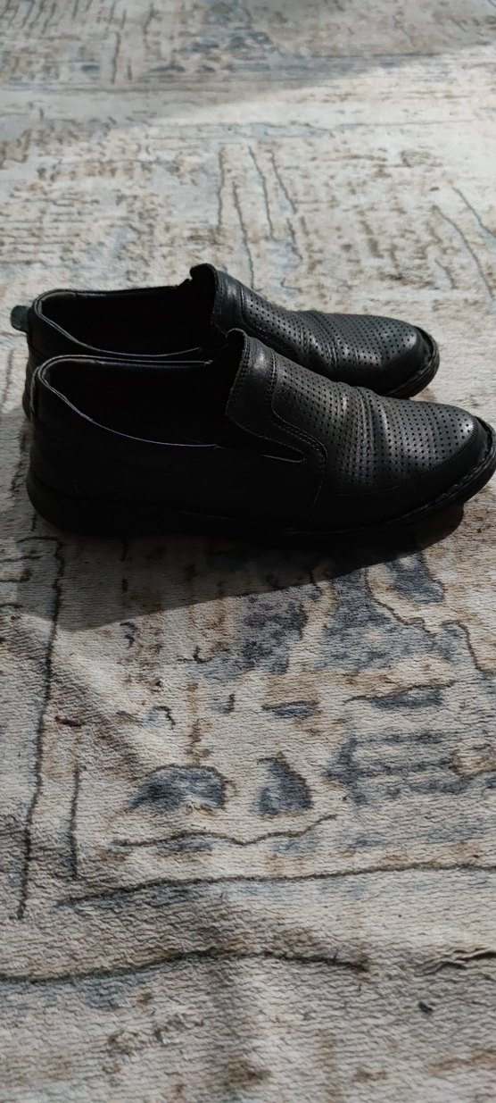 Erkek Siyah Minimalist Goth Bot - Görsel 2