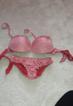 pembe simli bikini