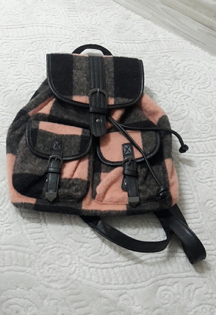 pembe sirt cantasi