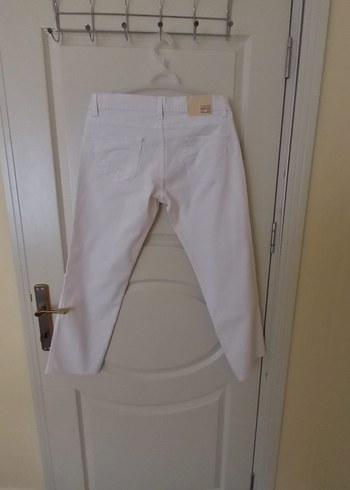 Mavi Jeans Kadın Bej Kemerli Kot Pantolon