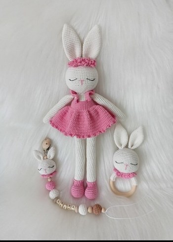 Pembe Örgü Tavşan Diş Kaşıyıcı ve Çıngırak Seti