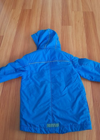 Mavi Kapüşonlu Erkek Çocuk Mont - Görsel 6