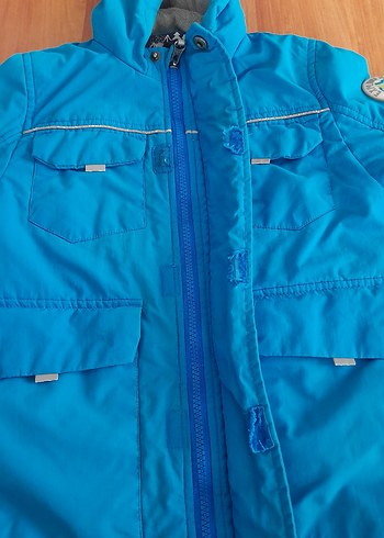 Mavi Kapüşonlu Erkek Çocuk Mont - Görsel 7