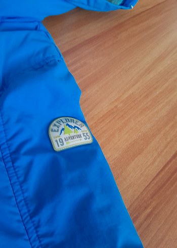 Mavi Kapüşonlu Erkek Çocuk Mont - Görsel 5