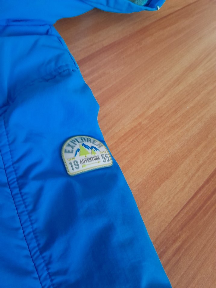 Mavi Kapüşonlu Erkek Çocuk Mont - Görsel 5