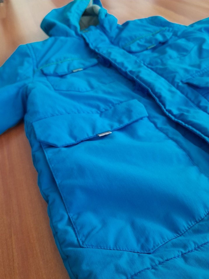 Mavi Kapüşonlu Erkek Çocuk Mont - Görsel 2