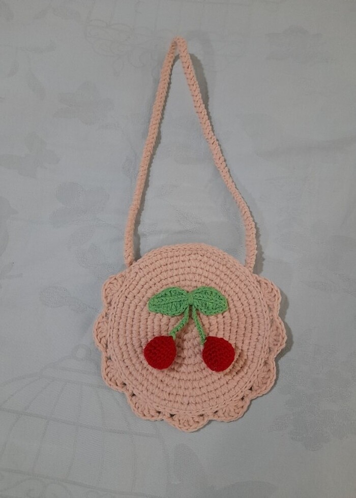 Kirazlı tokalı çanta - Görsel 3