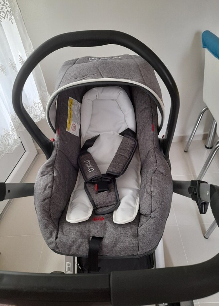 Chipolino marka bebek arabası  - Görsel 2