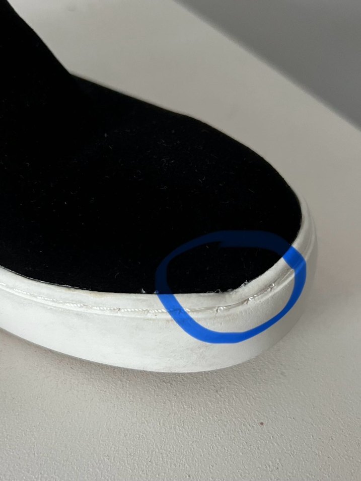 Siyah Kürklü Kadın Bot - Görsel 5