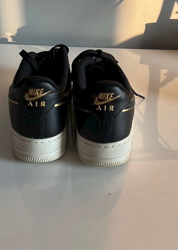 Nike Air Force 1 Siyah Bağcıklı Spor Kadın Sneakers - Görsel 4