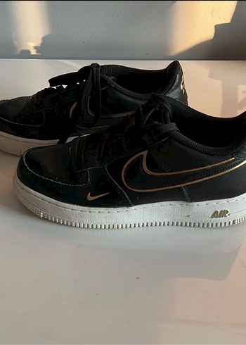 Nike Air Force 1 Siyah Bağcıklı Spor Kadın Sneakers - Görsel 3
