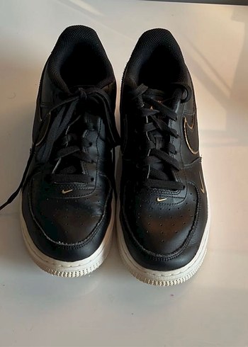 Nike Air Force 1 Siyah Bağcıklı Spor Kadın Sneakers - Görsel 2