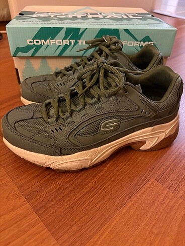 #skechers spor atakkabı
