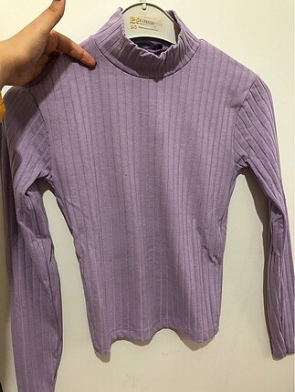 Lila crop top