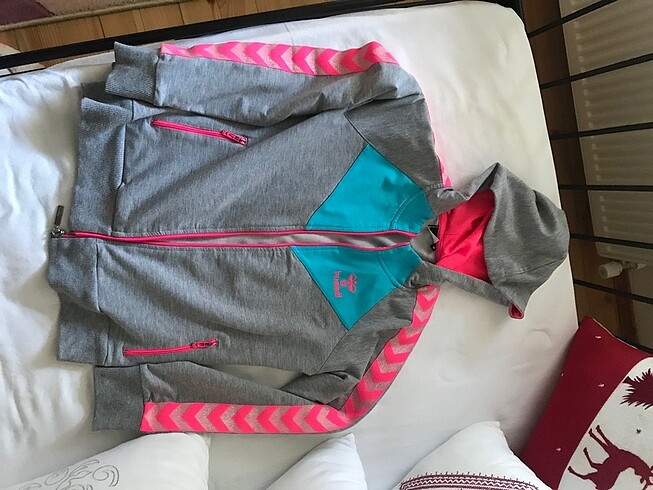 Hummel sweatshirt