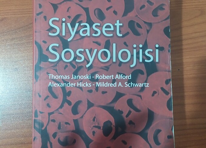 Sosyoloji öğrencisinin kitaplari 