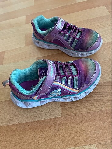30 Beden Skechers kiz cocuk ayakkabı