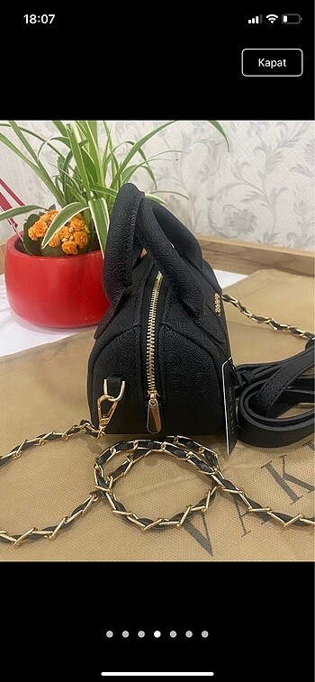 Beden siyah Renk Vakko zincirli mini speedy çanta