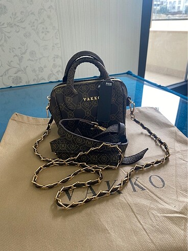 Vakko zincir askılı mini speedy çanta