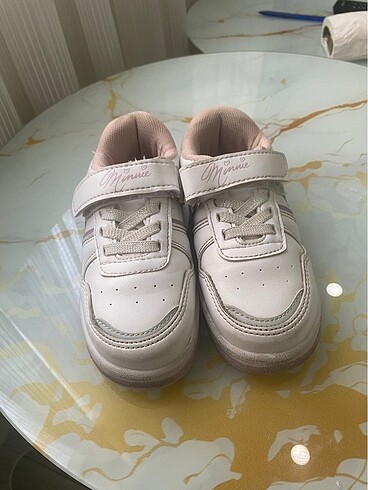 25 Beden beyaz Renk LC waikiki kız çocuğu spor ayakkabı