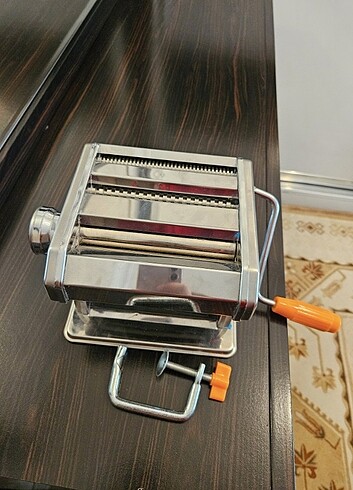 Diğer Hamur kesme makarna yapma makinasi