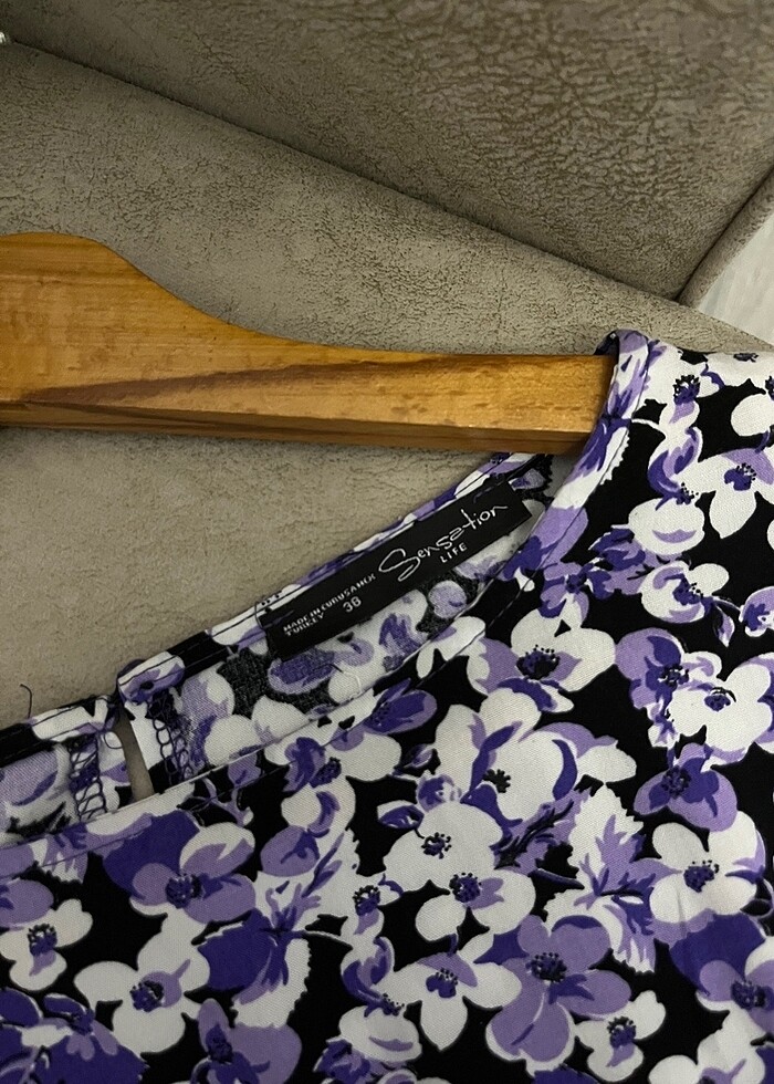 Çiçekli elbise - Görsel 3