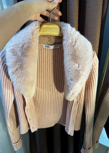Zara pembe kürklü hırka - Görsel 5