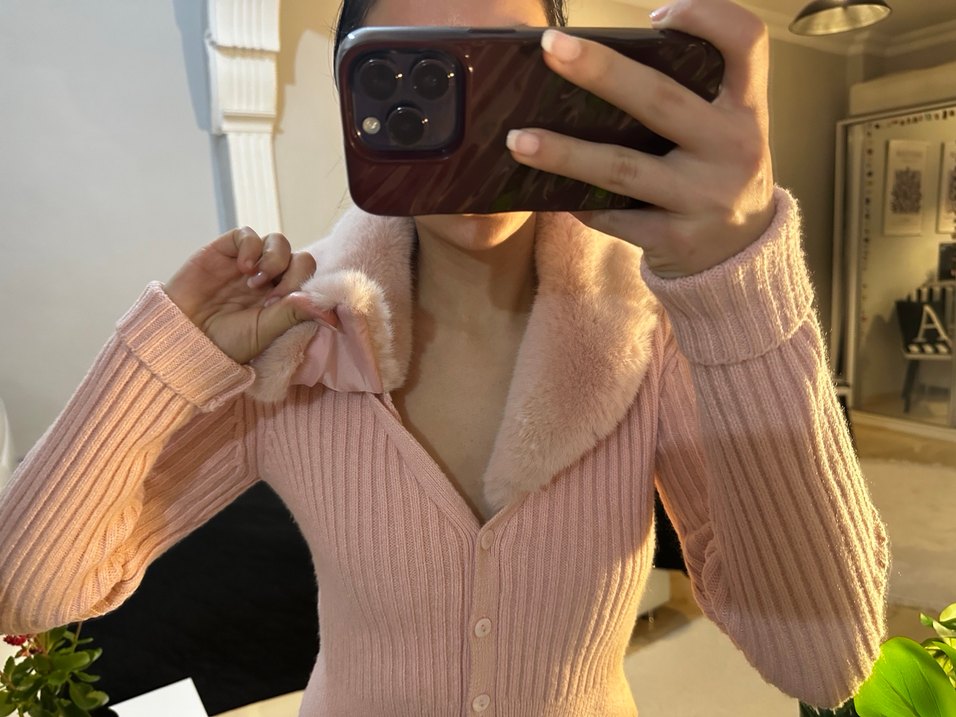 Zara pembe kürklü hırka - Görsel 4