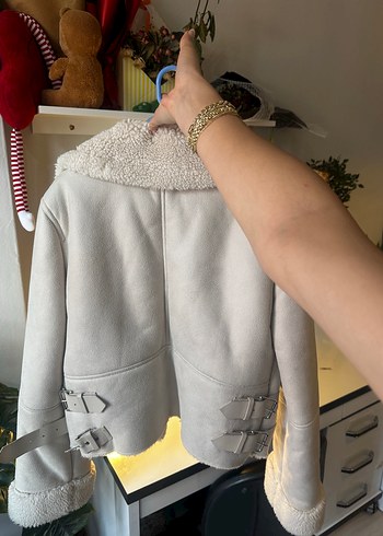 Bershka Kürklü Kadın Ceket - Görsel 2