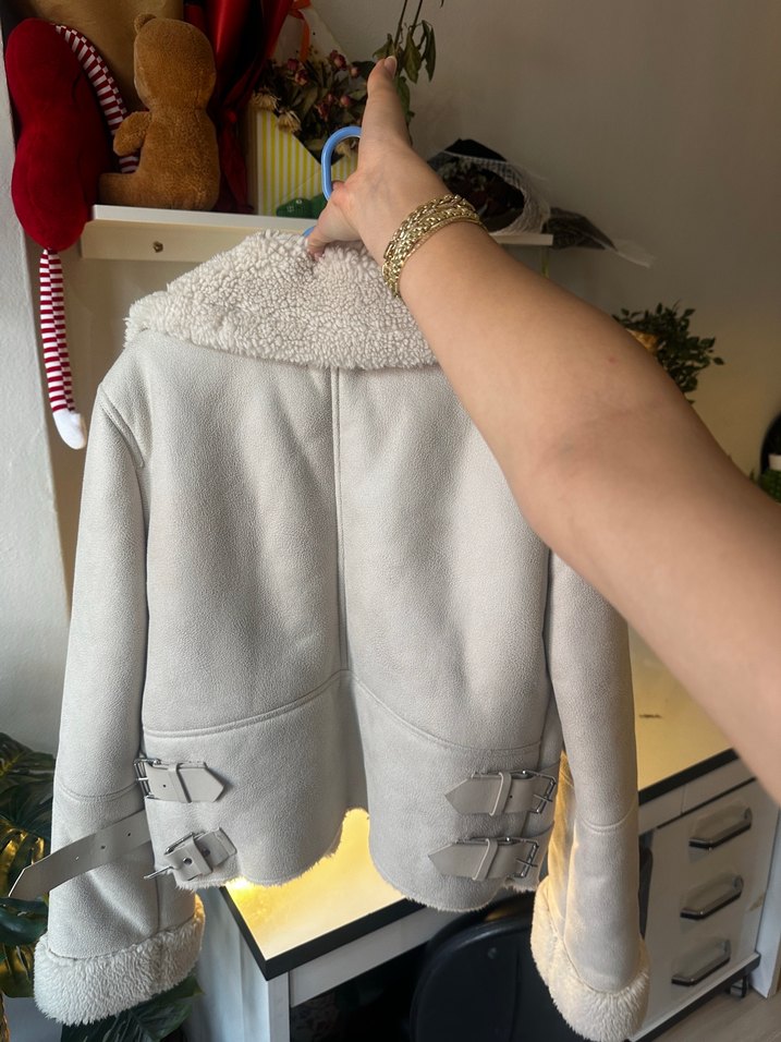 Bershka Kürklü Kadın Ceket - Görsel 2