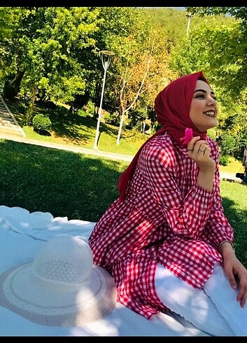m Beden kırmızı Renk Tesettür tunik