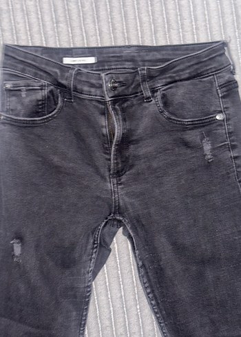 Bershka Bershka Siyah Midi Boy Yırtık Detaylı Kadın Jean