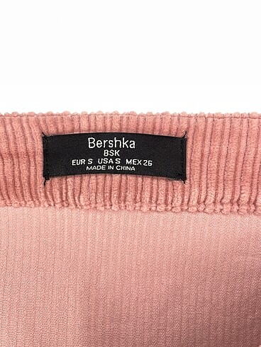 s Beden çeşitli Renk Bershka Mini Etek %70 İndirimli.
