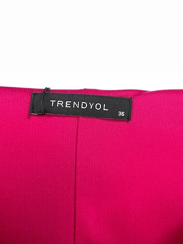 36 Beden pembe Renk Trendyol & Milla Kısa Elbise %70 İndirimli.
