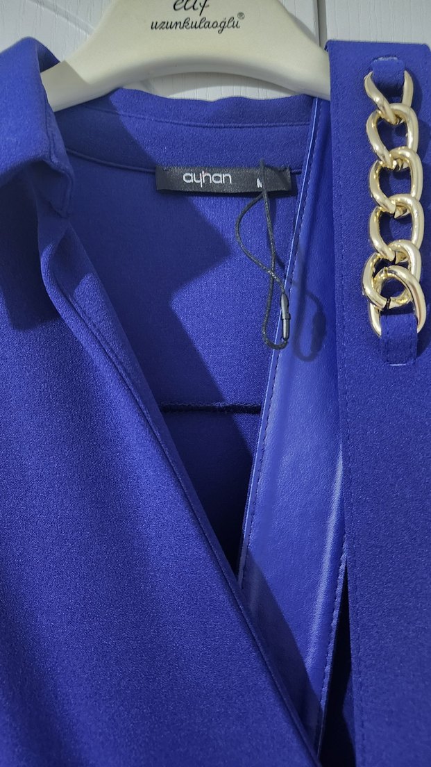 Zincir Detaylı Mor Uzun Kadın Elbise - Görsel 2