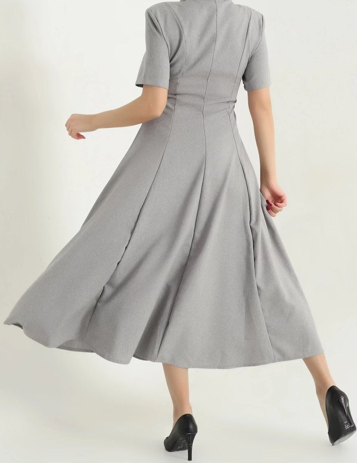 Gri Midi  Elbisesi V Yaka Drapeli - Görsel 4